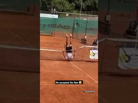 🤣🤣 He accepted his fate. Never gets old. #tennis