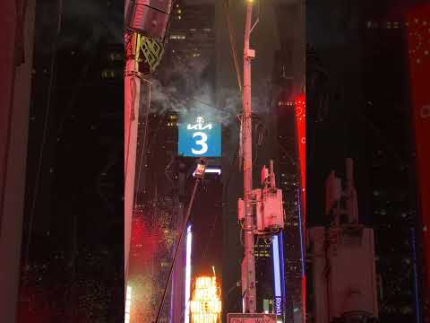 2025 New Year’s Eve Times Square Ball Drop in New York City 4K60