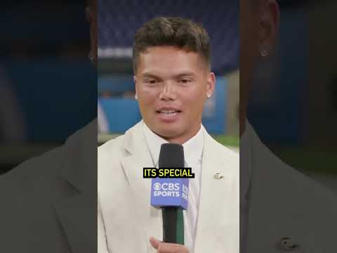 Dillon Gabriel’s connection with Marcus Mariota and the No. 8 is special. #shorts